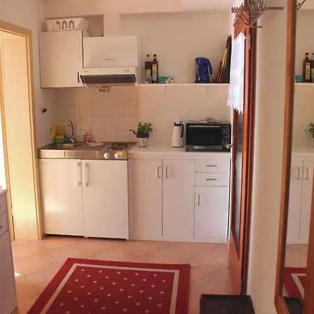 Terrassenwohnung, Apartman