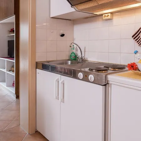 Terrassenwohnung, *